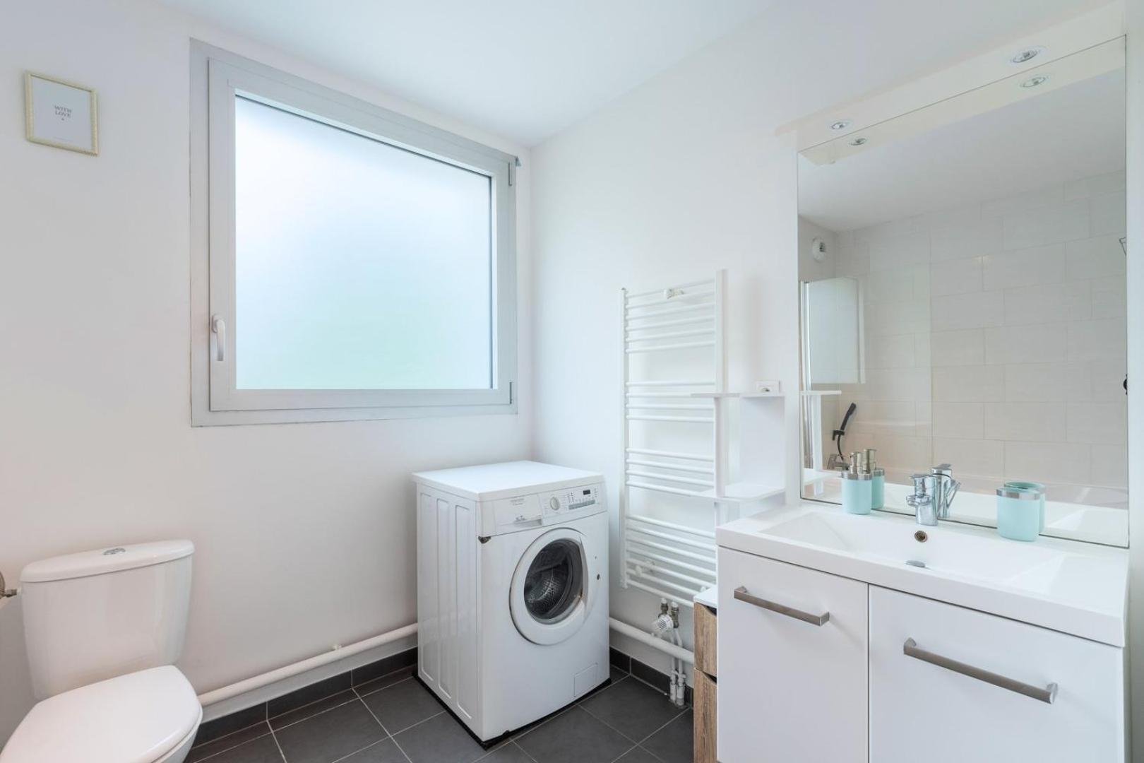 Apartment Near Metro With Parking & Balconies Lille Bagian luar foto
