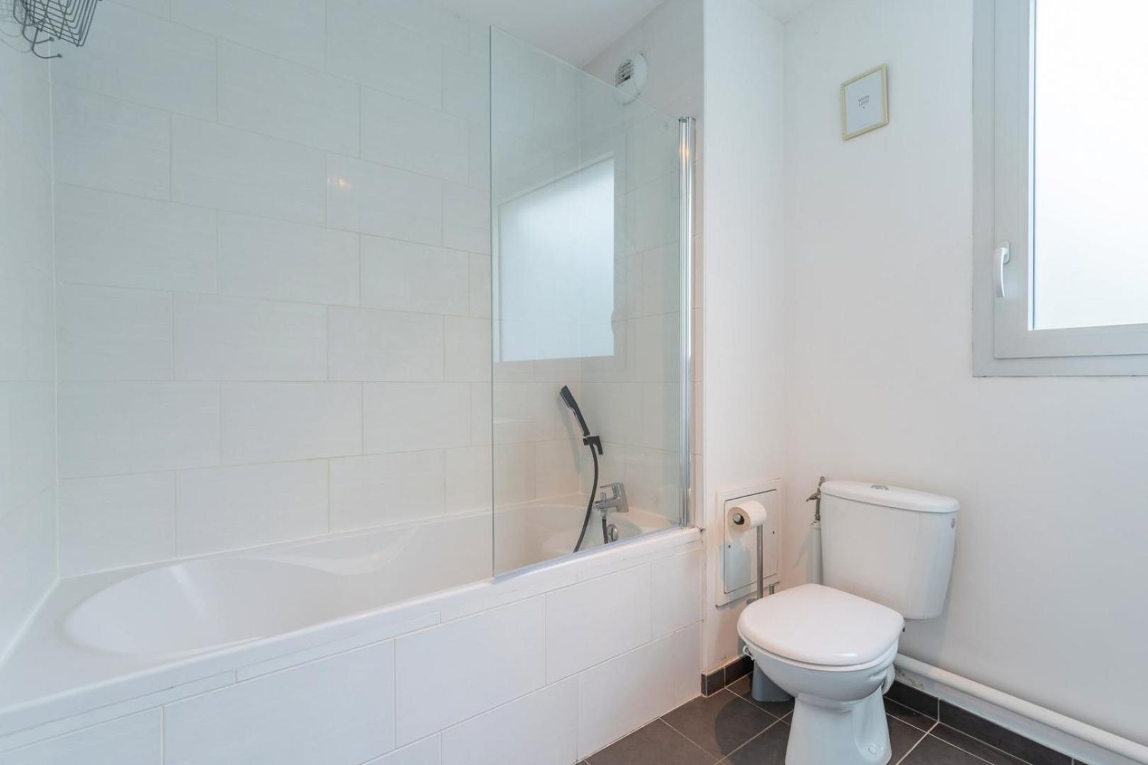 Apartment Near Metro With Parking & Balconies Lille Bagian luar foto